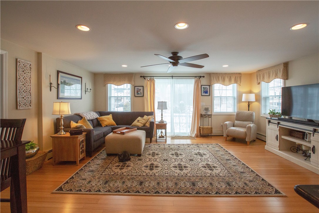 35 Hope Street Warren, RI 02885 - Photo 3 of 25 Gallery Image 3