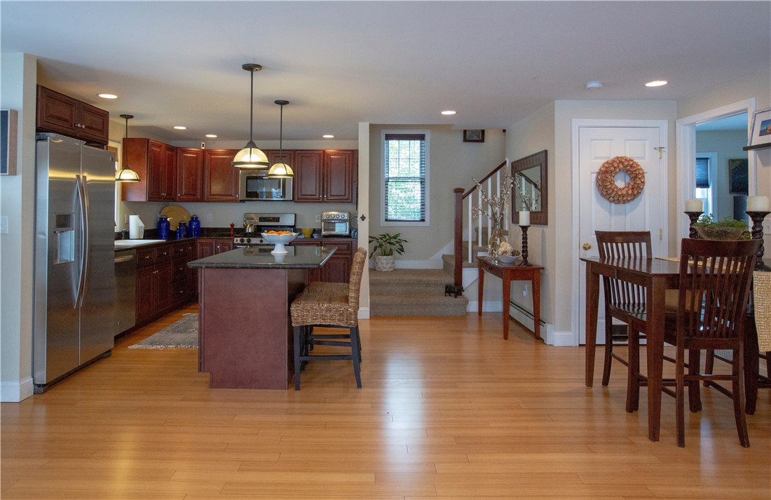 35 Hope Street Warren, RI 02885 - Photo 6 of 25 Gallery Image 6