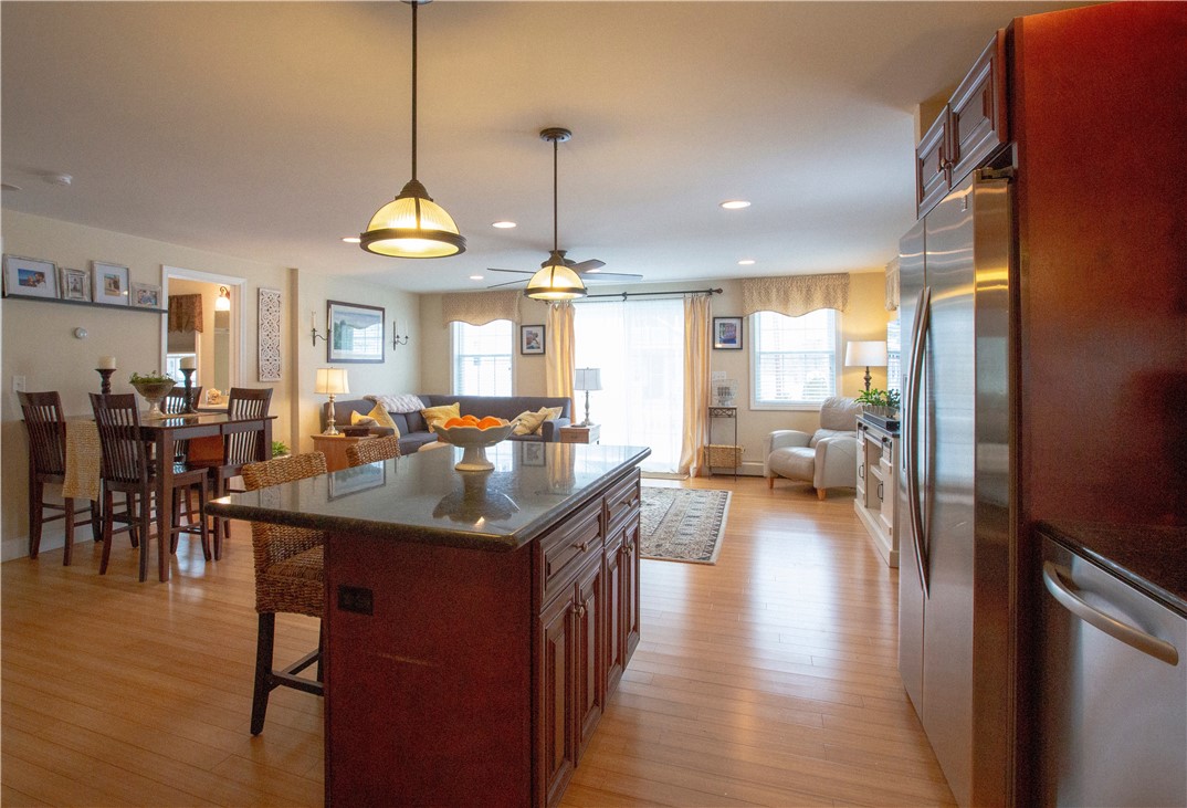 35 Hope Street Warren, RI 02885 - Photo 7 of 25 Gallery Image 7