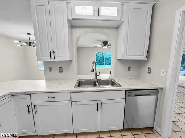 $1,949 | 206 Southeast 46th Terrace, Cape Coral, FL 33904