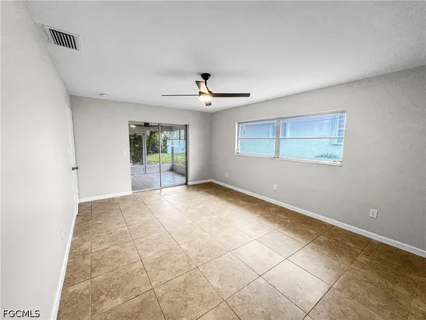 $1,949 | 206 Southeast 46th Terrace, Cape Coral, FL 33904