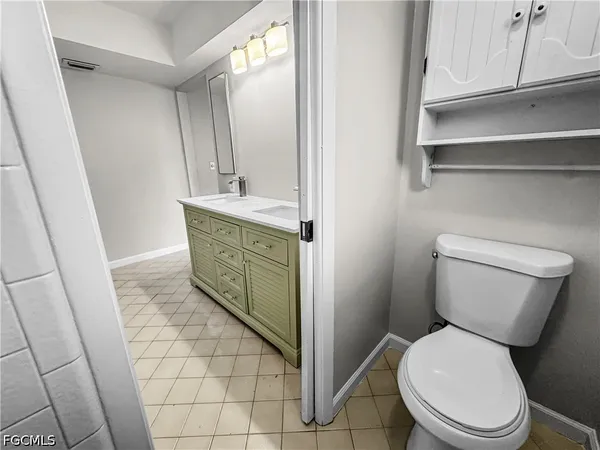 $1,949 | 206 Southeast 46th Terrace, Cape Coral, FL 33904