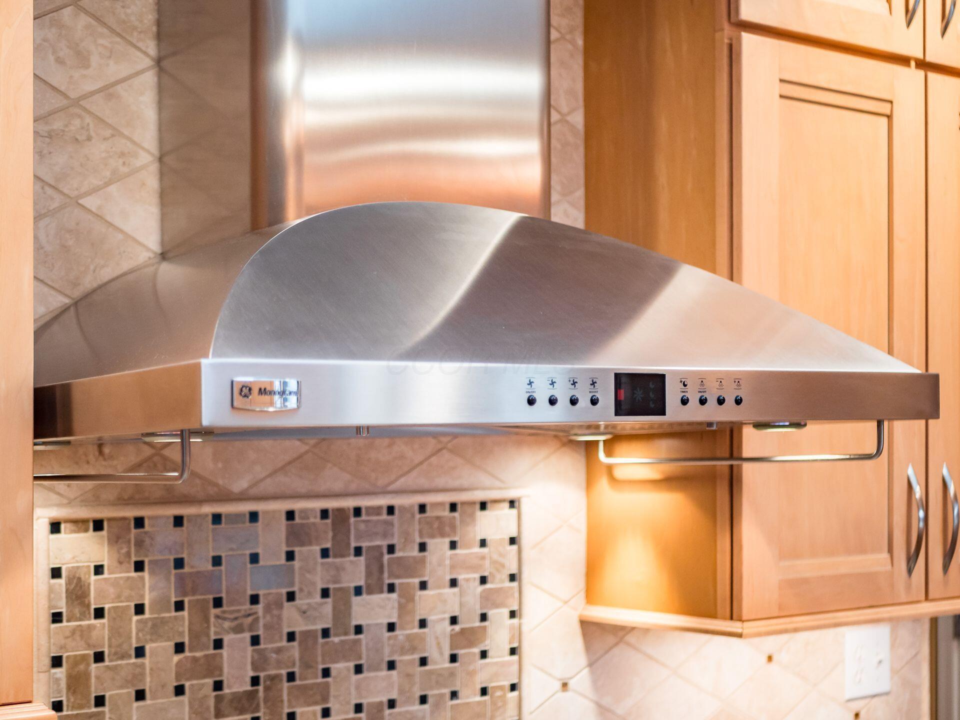 2080 Chardon Road Columbus, OH 43220 - Photo 21 of 115 Kitchen