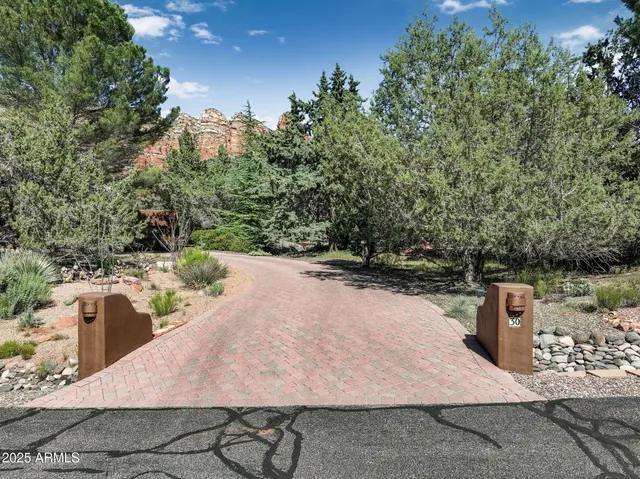 $2,298,000 | 30 Navajo Trail, Sedona, AZ 86351