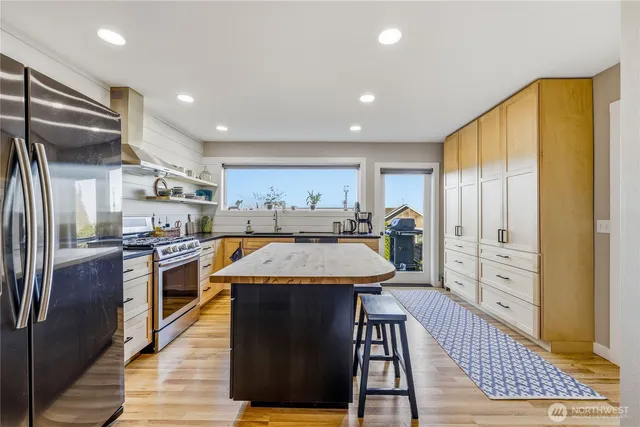 $660,000 | 113 Marine View Place, Port Townsend, WA 98368