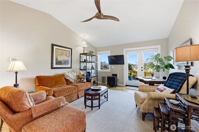 $660,000 | 113 Marine View Place, Port Townsend, WA 98368