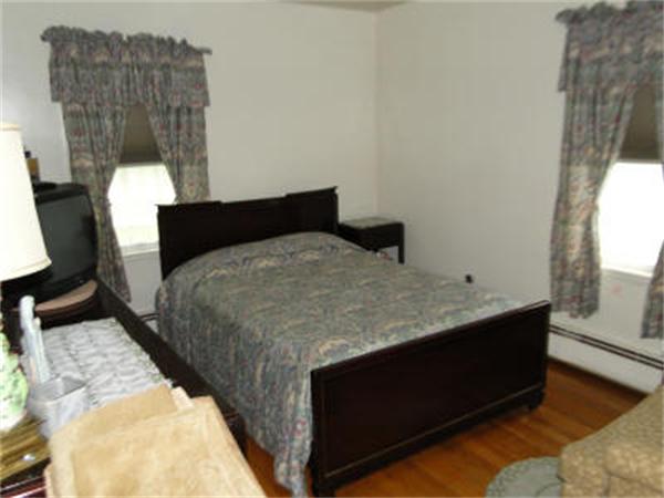 348 Lynn Fells Parkway Saugus, MA 01906 - Photo 18 of 21