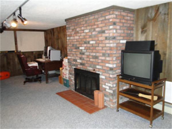 348 Lynn Fells Parkway Saugus, MA 01906 - Photo 21 of 21