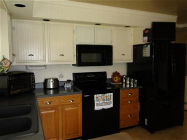 348 Lynn Fells Parkway Saugus, MA 01906 - Photo 9 of 21