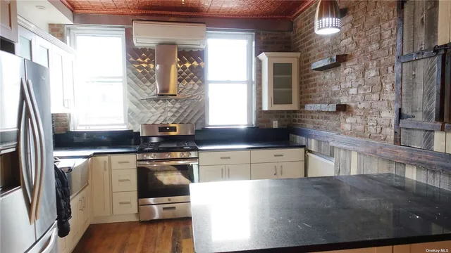 $1,595,000 | 123-14 18th Avenue | College Point