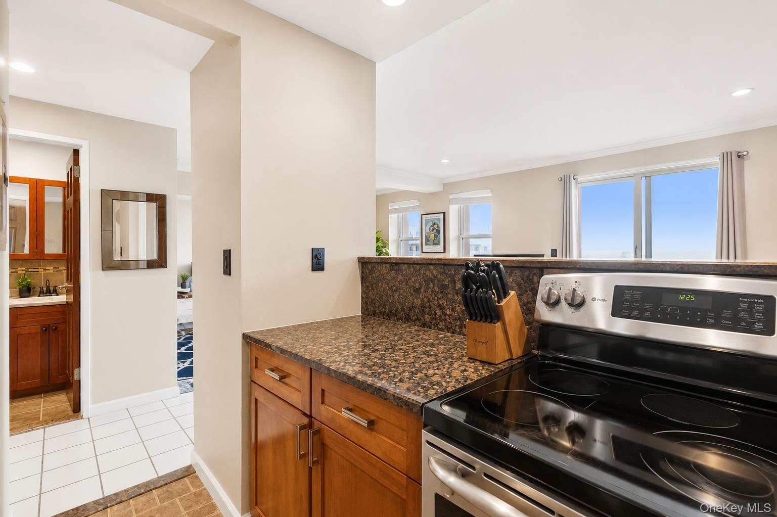 2 Richmond Road, Unit 4BB Long Beach, NY 11561 - Photo 6 of 10