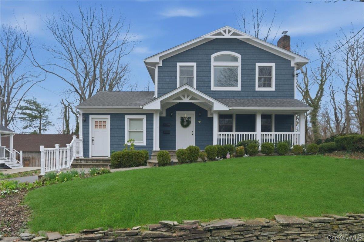 98 Nassau Road, Unit 2 Huntington, NY 11743 - Photo 1 of 23