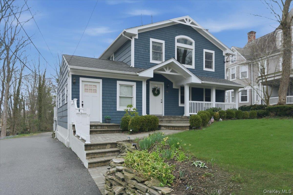 98 Nassau Road, Unit 2 Huntington, NY 11743 - Photo 20 of 23