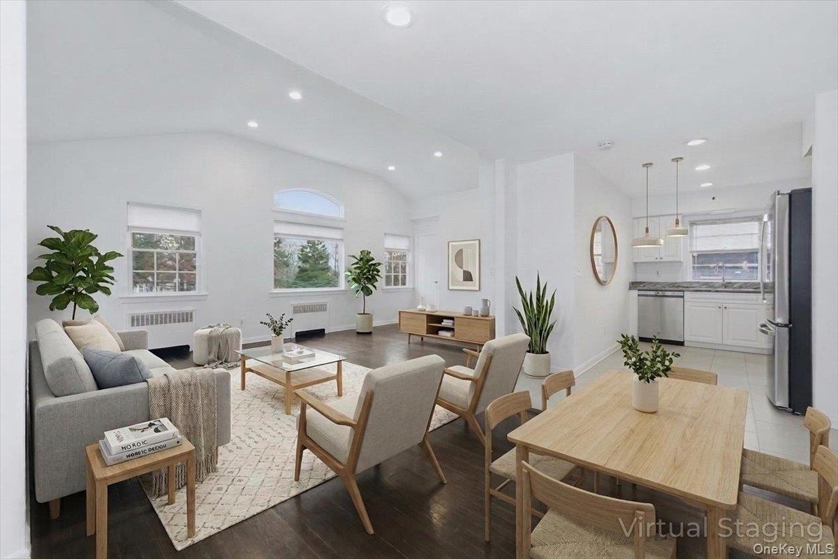 98 Nassau Road, Unit 2 Huntington, NY 11743 - Photo 4 of 23