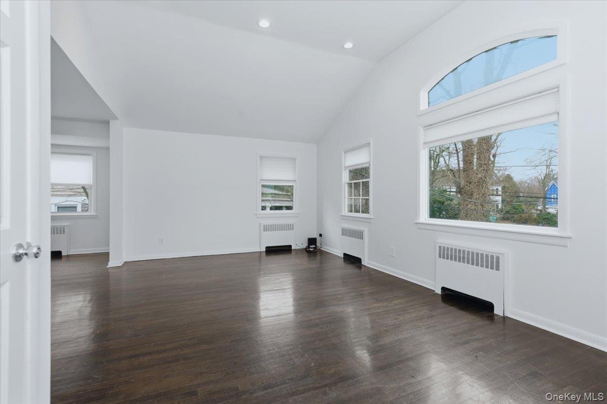 98 Nassau Road, Unit 2 Huntington, NY 11743 - Photo 5 of 23