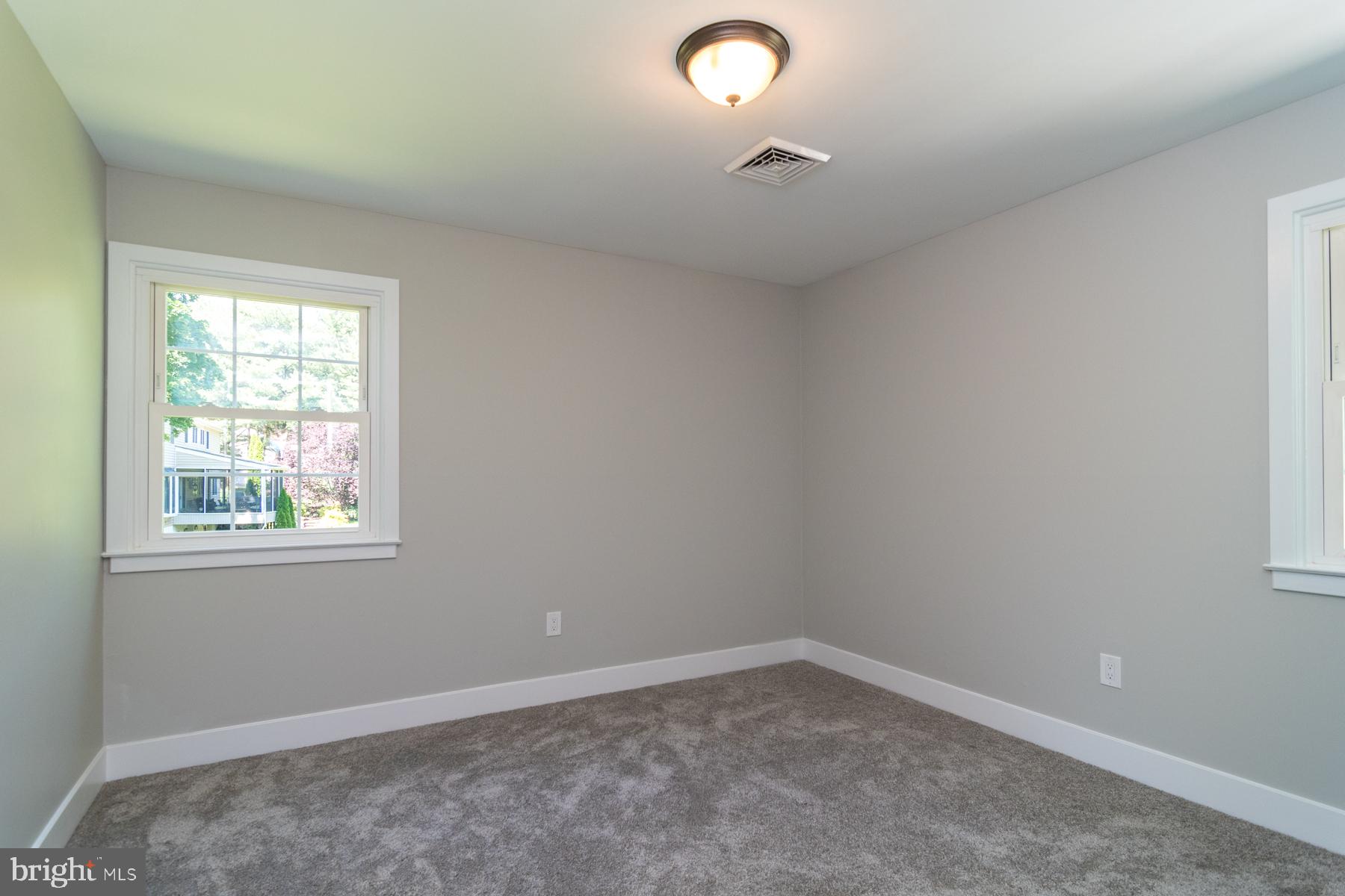 3697 Robin Road Furlong, PA 18925 - Photo 23 of 44