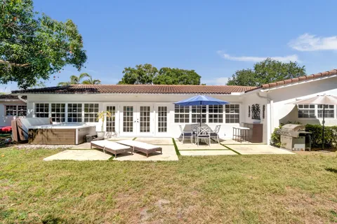 $1,125,000 | 3930 Northeast 21st Avenue, Fort Lauderdale, FL 33308