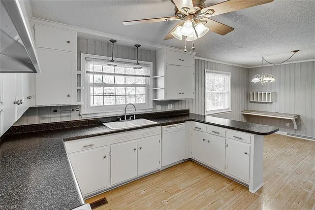 $259,900 | 738 Britt Avenue, Asheboro, NC 27203