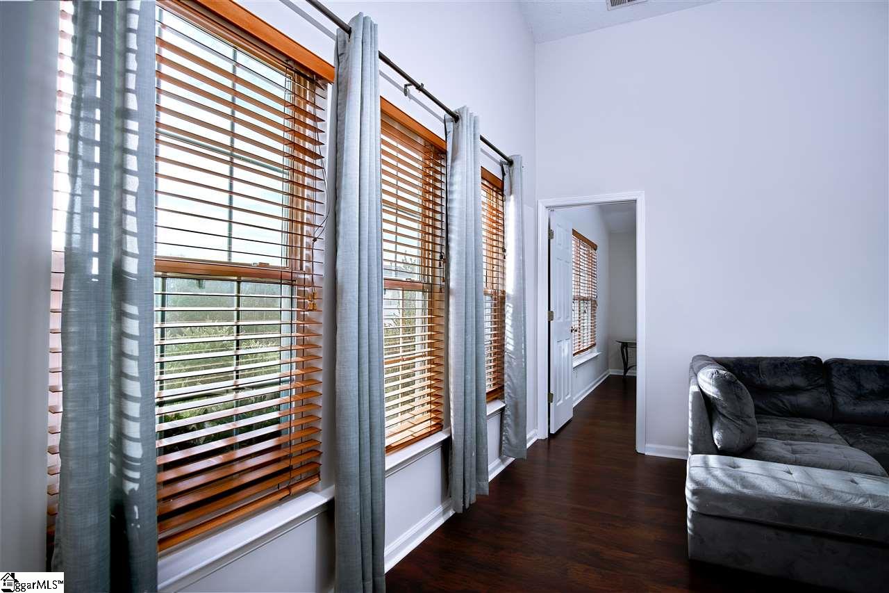 12 Orient Drive Greenville, SC 29607 - Photo 14 of 32 Gallery Image 14