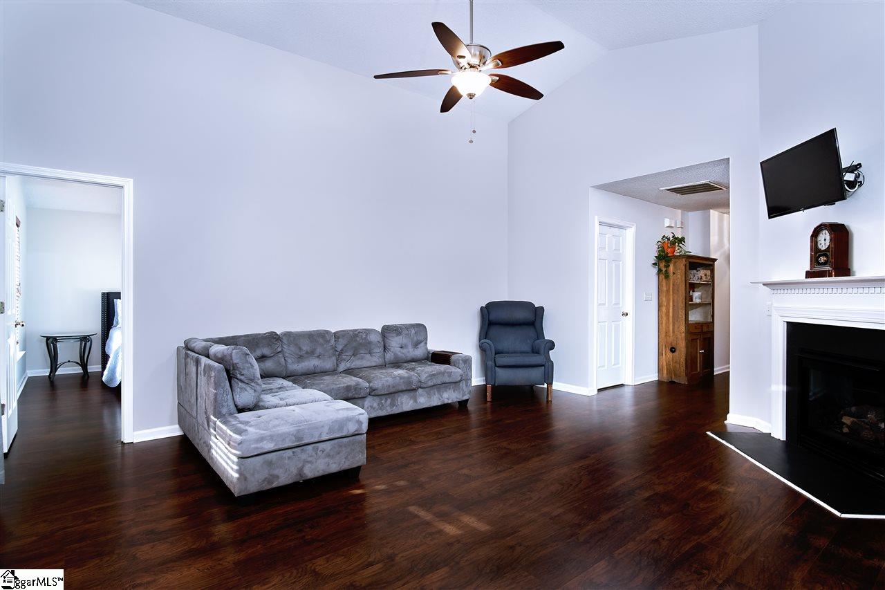 12 Orient Drive Greenville, SC 29607 - Photo 15 of 32 Gallery Image 15