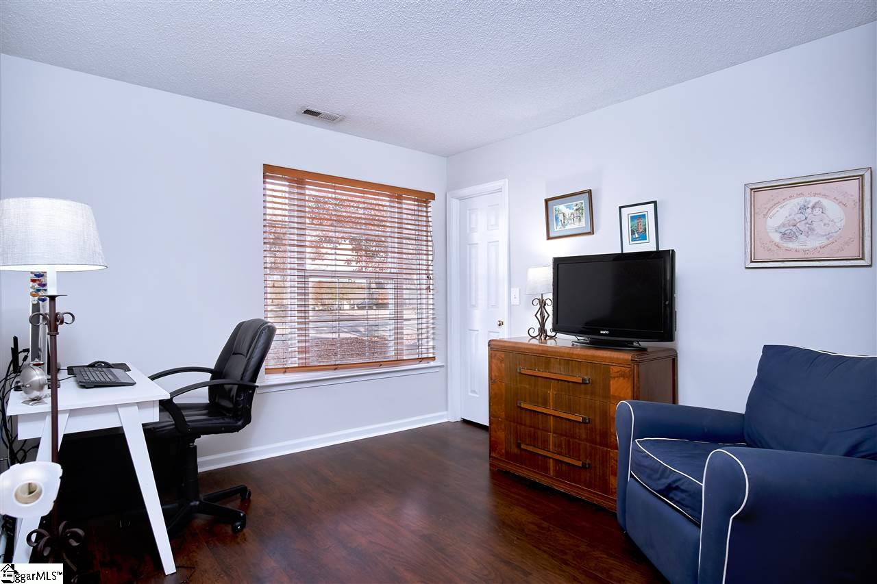 12 Orient Drive Greenville, SC 29607 - Photo 28 of 32 Gallery Image 28