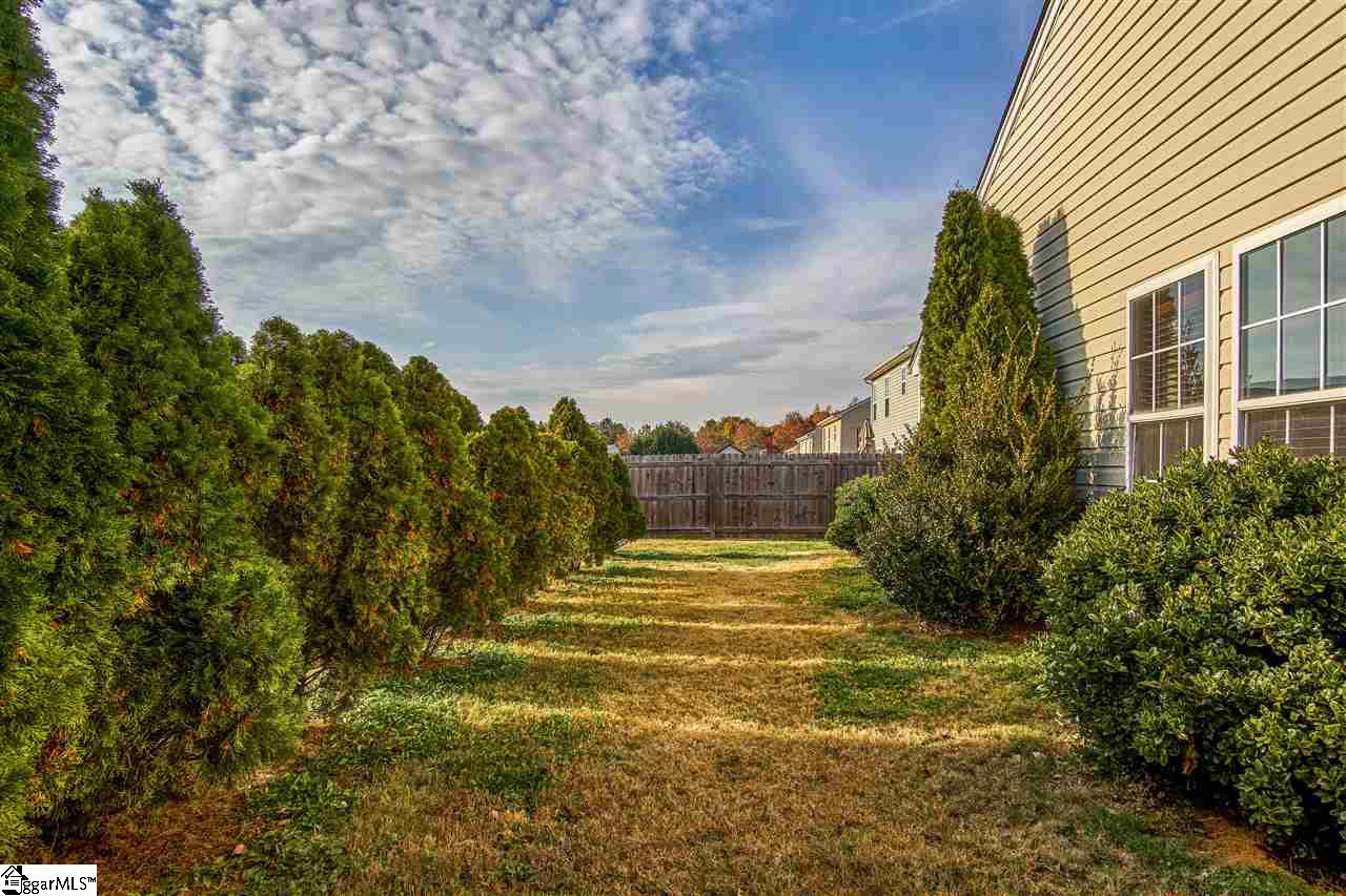 12 Orient Drive Greenville, SC 29607 - Photo 7 of 32 Gallery Image 7
