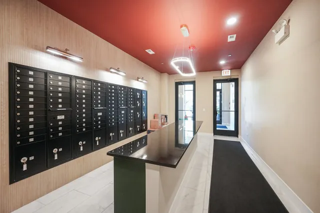 $3,200 | 3924 North Lincoln Avenue, Unit 416, Chicago, IL 60613