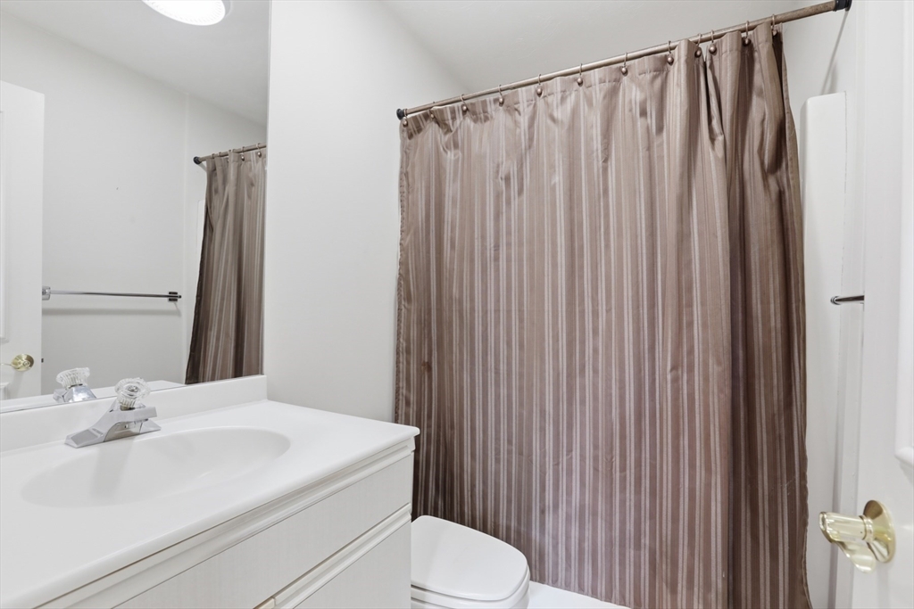 7 Wainwright Road, Unit 47 Winchester, MA 01890 - Photo 27 of 32