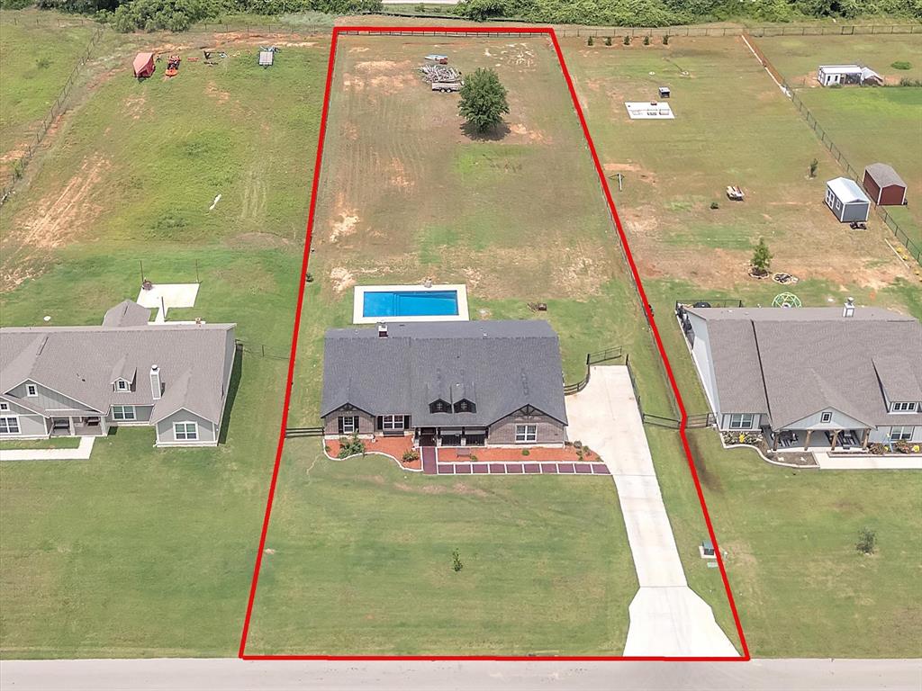 1013 Northern Oaks Court Springtown, TX 76082 - Photo 3 of 25