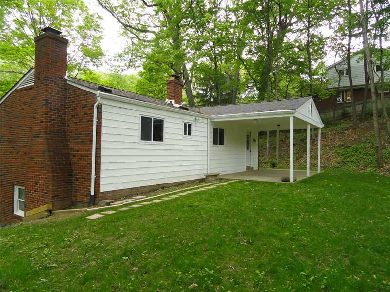 104 Oakglen Road Pittsburgh, PA 15237 - Photo 4 of 14 Exterior Back.