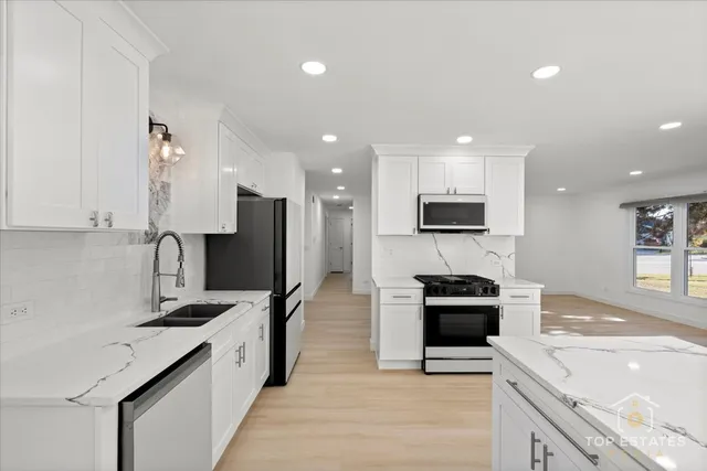 $689,900 | 523 Hamilton Avenue, Westmont, IL 60559