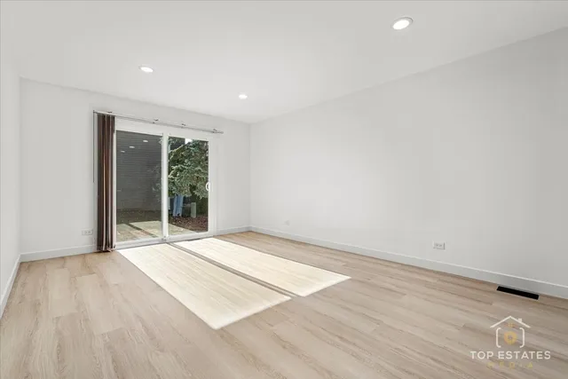 $689,900 | 523 Hamilton Avenue, Westmont, IL 60559