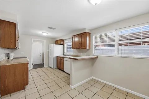 $350,000 | 3915 West State Street, Tampa, FL 33609