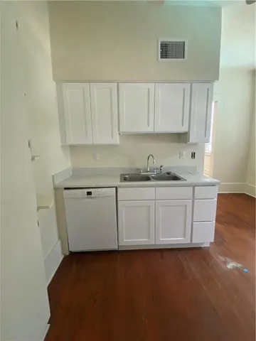 $1,900 | 2127 Octavia Street, New Orleans, LA 70115