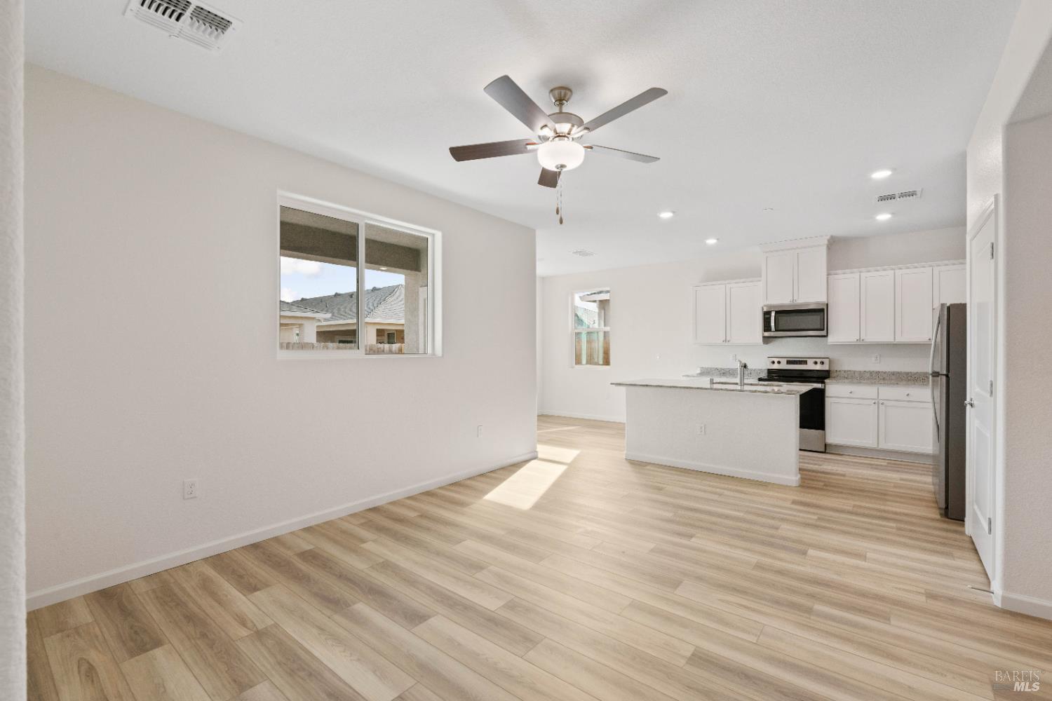 2240 Espana Lane Rio Vista, CA 94571 - Photo 3 of 19