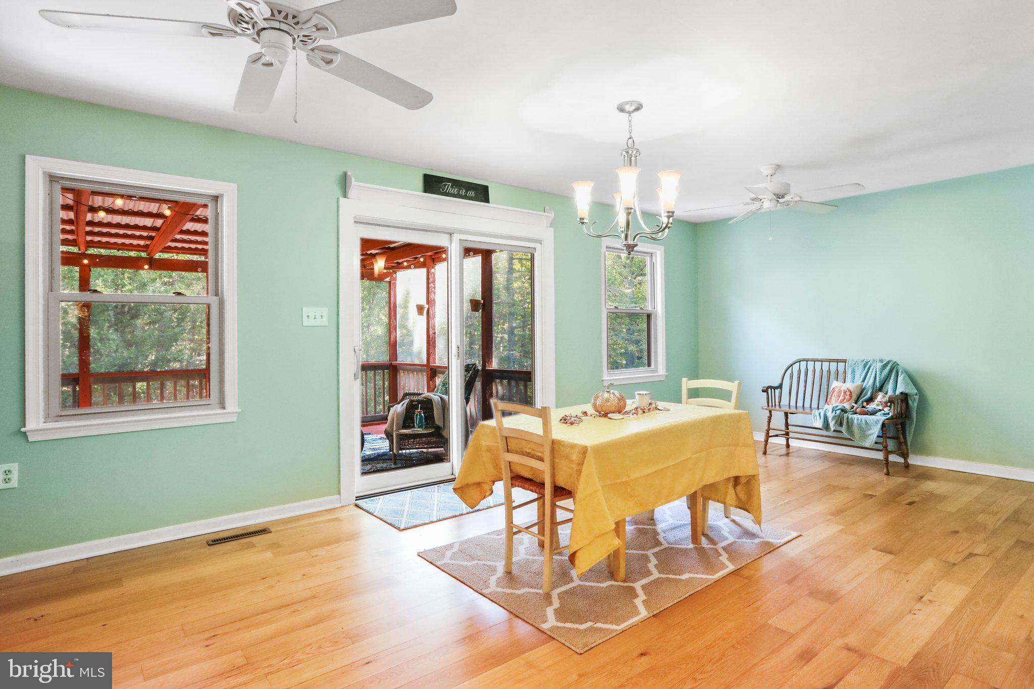 139 Nazareth Drive Fort Valley, VA 22652 - Photo 8 of 31 Dining area open to living room, kitchen & porch