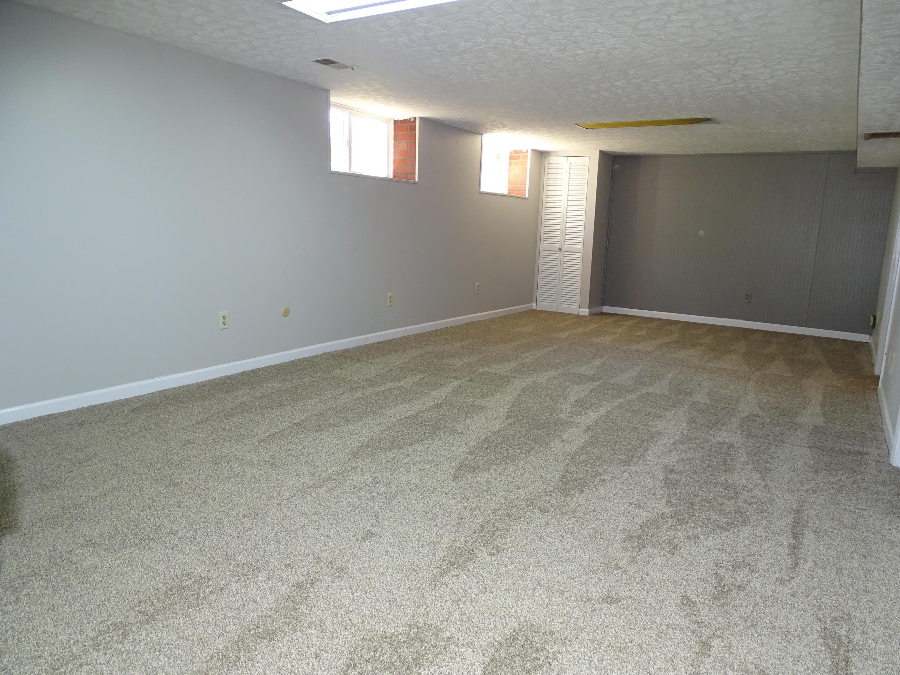 2076 Brookfield Road Columbus, OH 43229 - Photo 19 of 25 Gallery Image 19