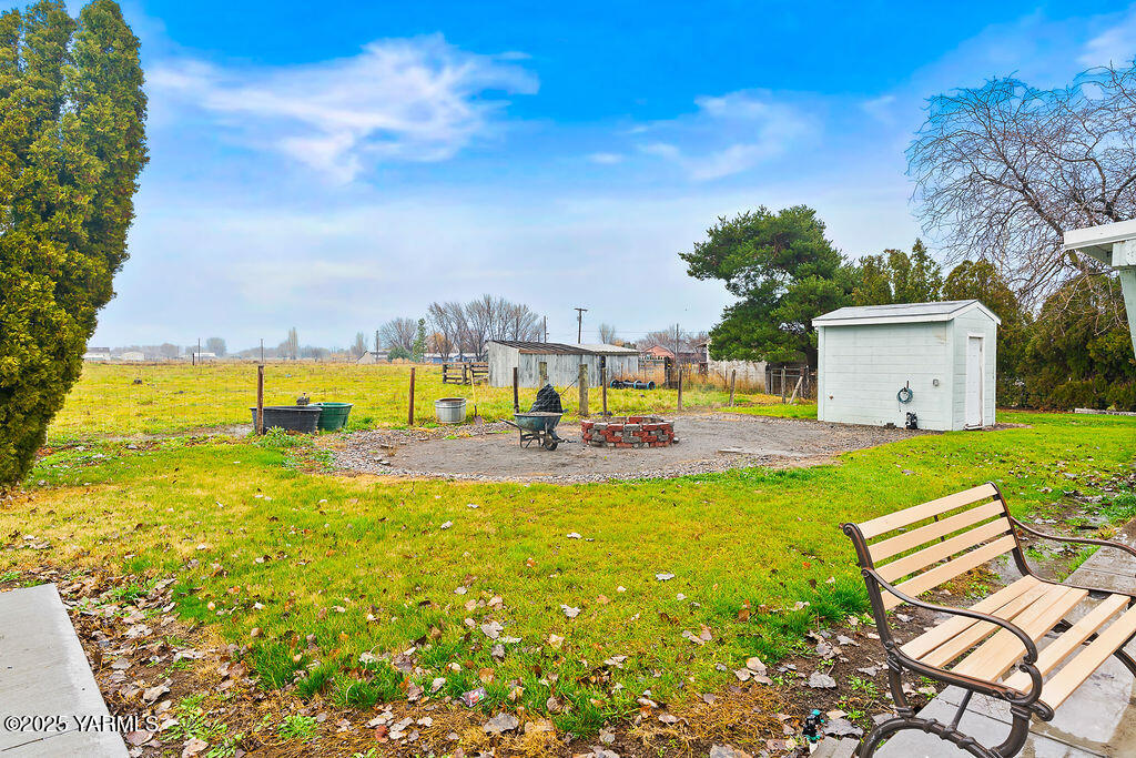 163106 West North River Road Prosser, WA 99350 - Photo 20 of 33 163106WNorthRiverRd-26