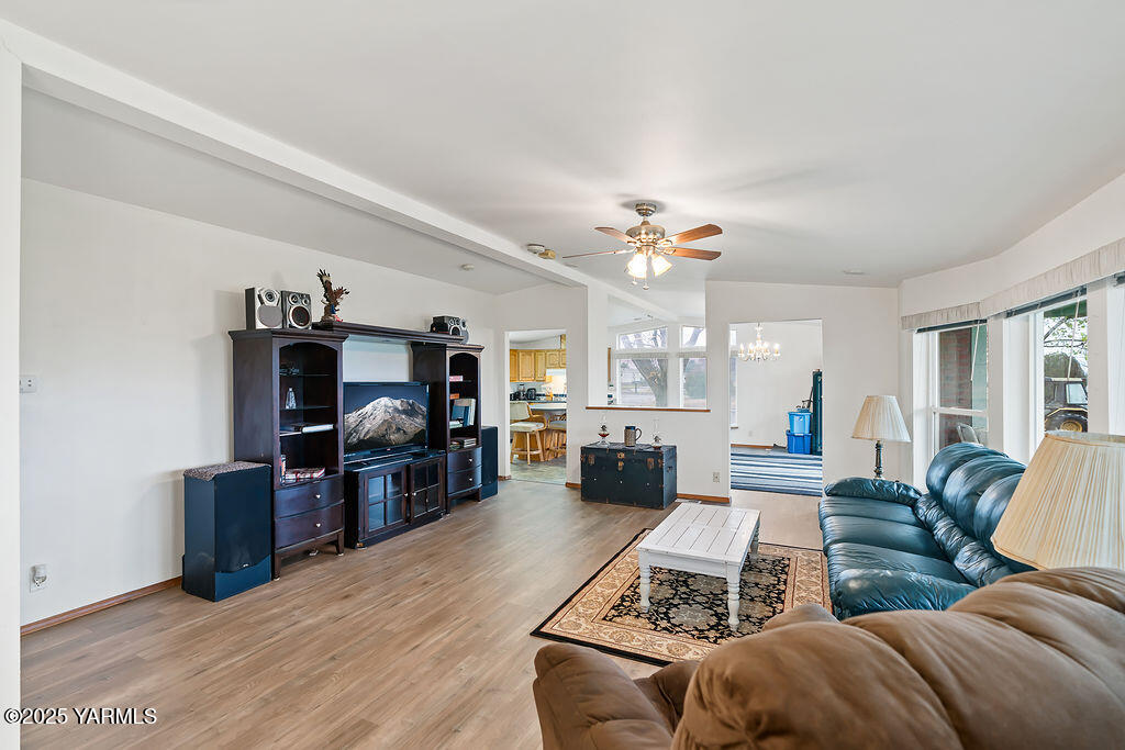 163106 West North River Road Prosser, WA 99350 - Photo 28 of 33 163106WNorthRiverRd-6copy