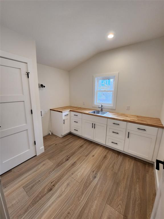 11901 Hoster Road Carmel, IN 46033 - Photo 18 of 32 Gallery Image 18