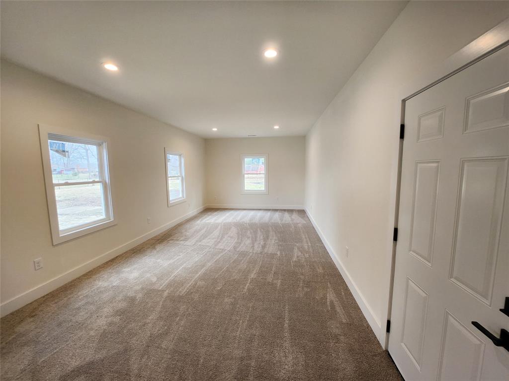 11901 Hoster Road Carmel, IN 46033 - Photo 23 of 32 Gallery Image 23