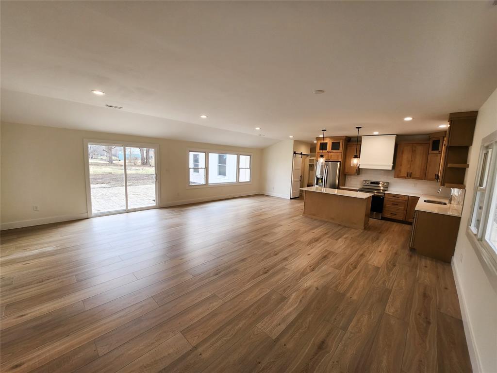 11901 Hoster Road Carmel, IN 46033 - Photo 4 of 32 Gallery Image 4