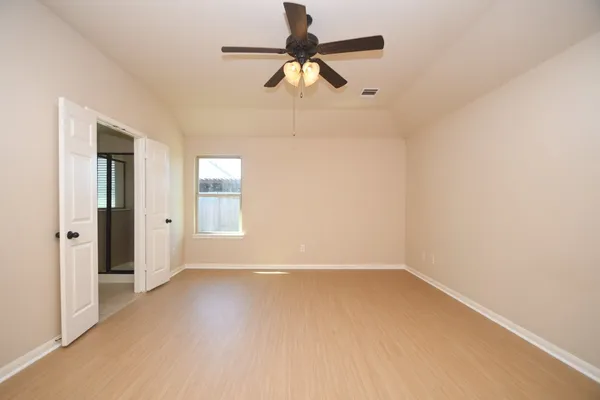 $1,895 | 10015 Bitternut Hickory Lane, Tomball, TX 77375