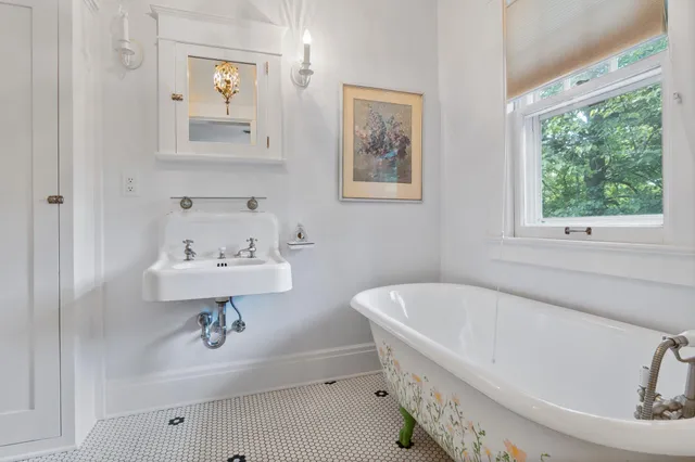 $2,500,000 | 3307 North Nokomis Northeast, Alexandria, MN 56308