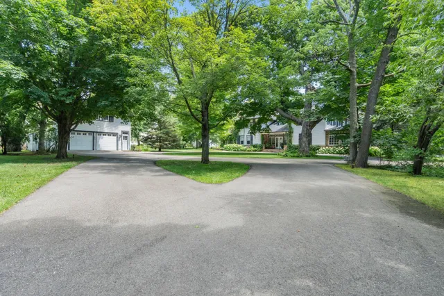 $2,500,000 | 3307 North Nokomis Northeast, Alexandria, MN 56308