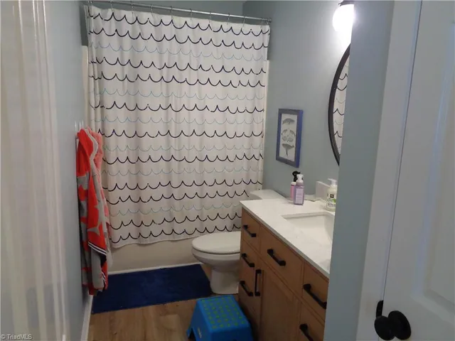 $1,995 | 7608 Keating Drive, Oak Ridge, NC 27310