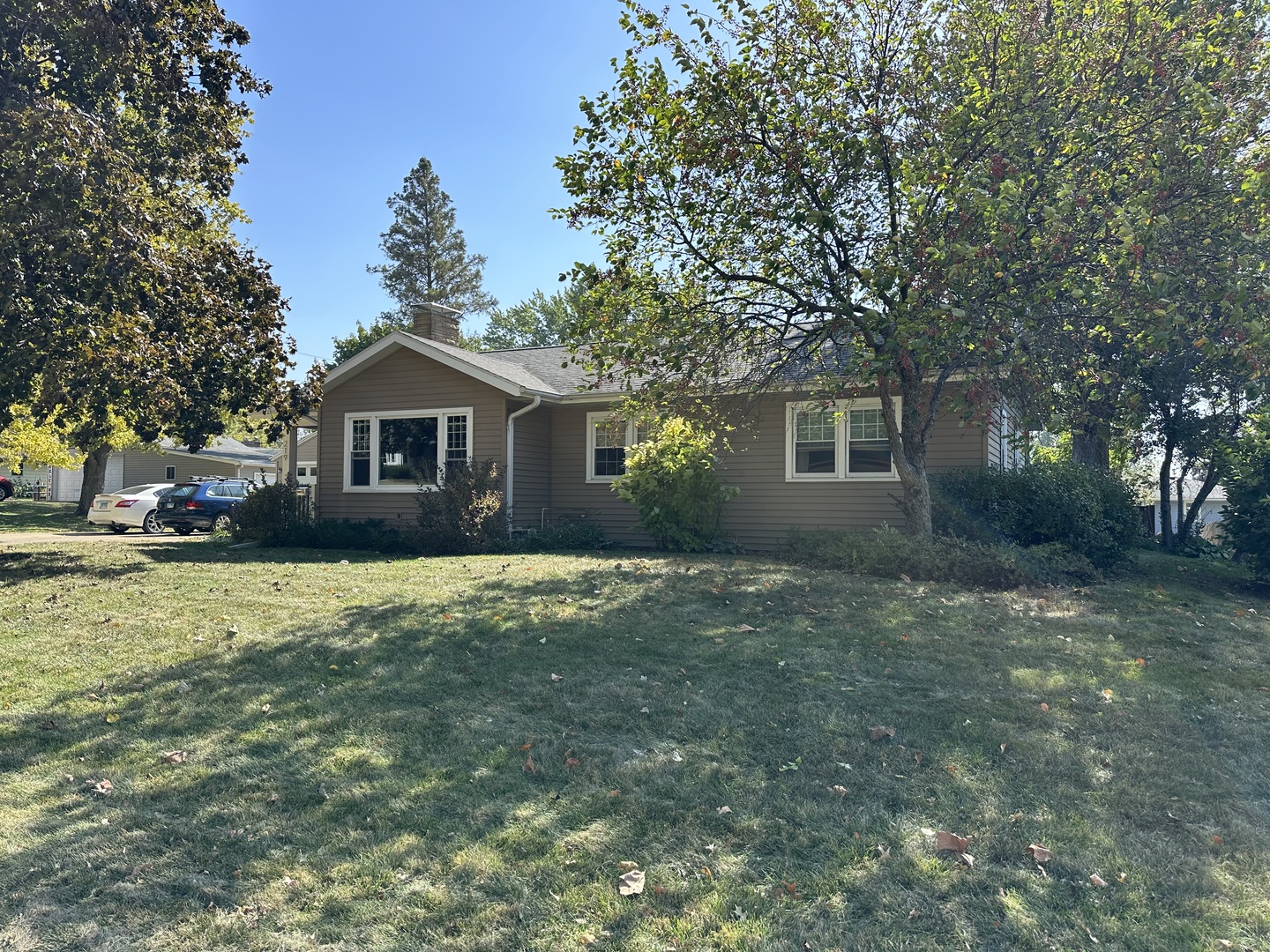 219 Maple Avenue Morrison, IL 61270 - Photo 2 of 43 Gallery Image 2