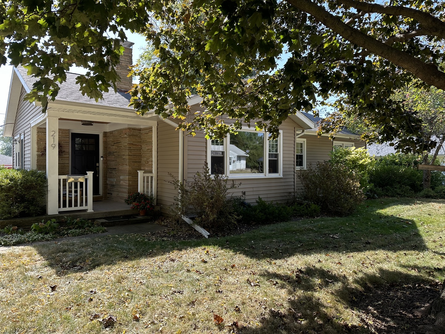 219 Maple Avenue Morrison, IL 61270 - Photo 4 of 43 Gallery Image 4