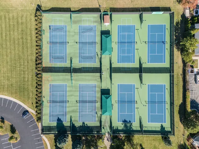 $925,000 | 4005 White Eagle Drive, Naperville, IL 60564