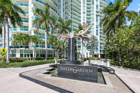 $1,295,000 | 347 North New River Drive East, Unit PH 4, Fort Lauderdale, FL 33301